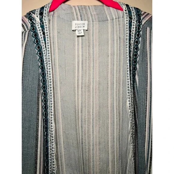 Peyton Jensen Kimono M/L - Picture 4 of 5